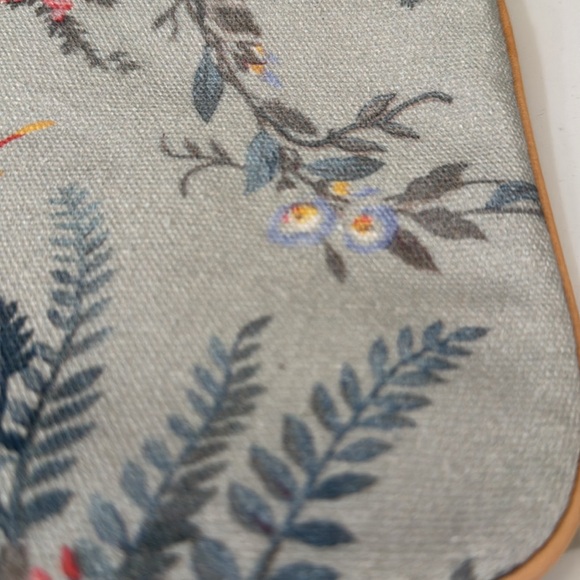 ❤️Sale❤️Zimmermann Floral Pouch - Picture 12 of 16